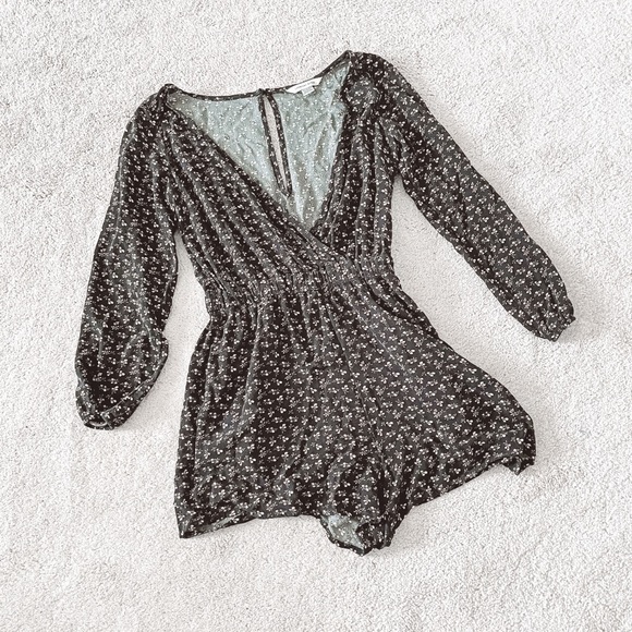 American Eagle Outfitters Pants - American Eagle floral print long sleeve romper